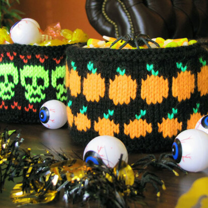 Neon Pumpkin & Skull Baskets in Universal Yarn Uptown Worsted PDF