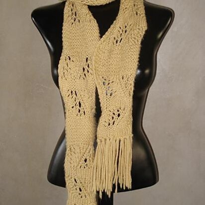 #68 Sinuously Curved Lace Scarf