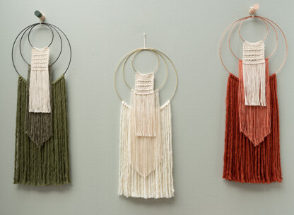 Three is a Charm Wallhanging in Yarn and Colors Epic, Charming & Urban - YAC100039 - Downloadable PDF