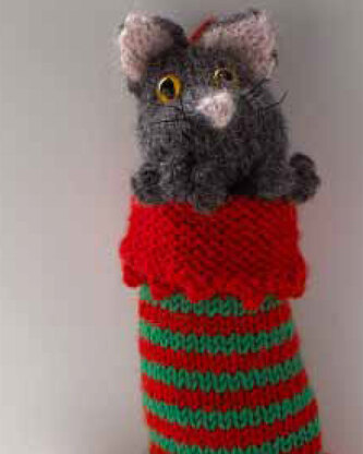 Knitted Cats and Kittens