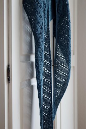 BLAUBEEREN Shawl