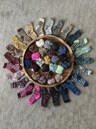 Yuletide Mini Sock Advent