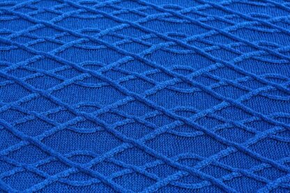 Diamonds Cabled Blanket