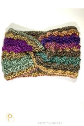 Bramble Twist Easy Ear Warmer
