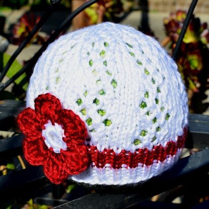 Zigzag Lace Baby Hat