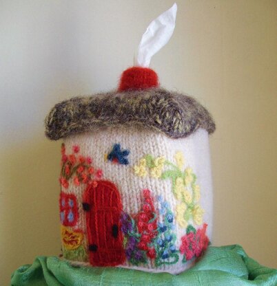 Wee Cottage Tissue Box Cover
