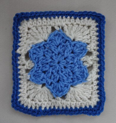 Crochet Granny Square Full Book Cover With Magnetic Button -  Norway