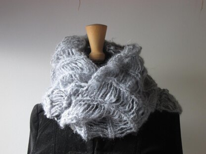 Lacy collar and cowl