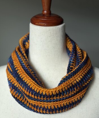 Gilded Twilight Cowl