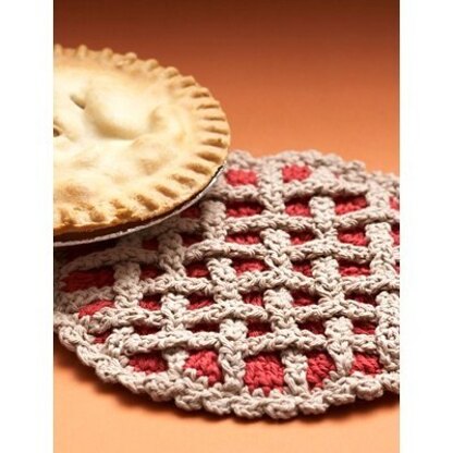 Cherry Pie Hot Pad in Lily Sugar 'n Cream Solids