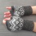 Supersoft Alpaca Geometric Mitts