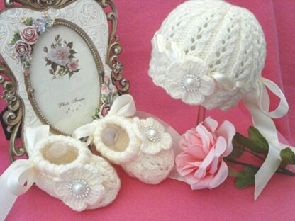 Lace Knitting Pattern Baby Hat and Baby Shoes