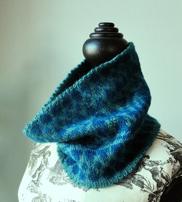 De Morgan Cowl