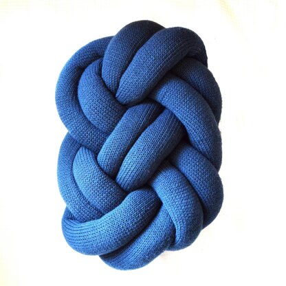 Knit Knot Pillows