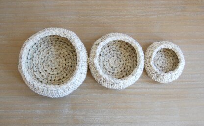 Nesting Bowls