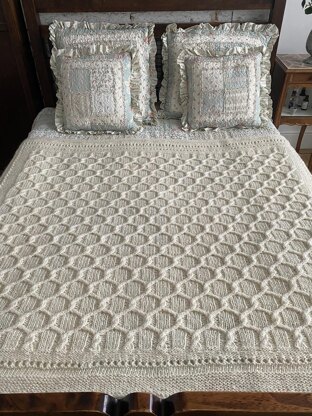 Cabled Trellis Blanket