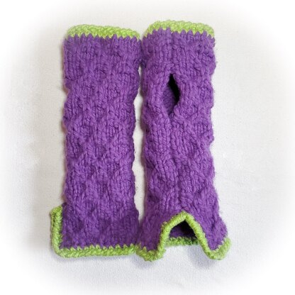 Dragon Scale Mitts Knitting Pattern