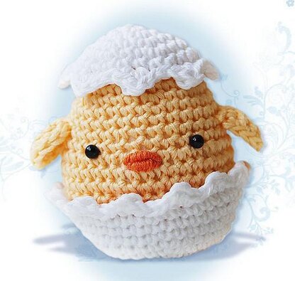 Crochet Easter Chick in an Egg Shell