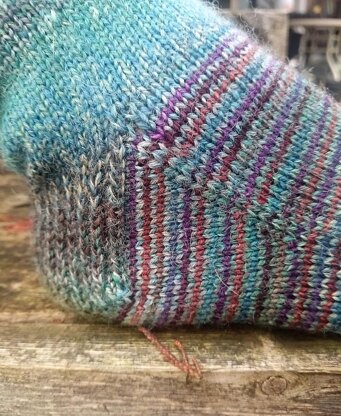 Ravelry: Zipper Socks pattern by Patti Waters