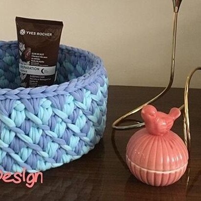 Zpaghetti (t-shirt) yarn basket- blue shade