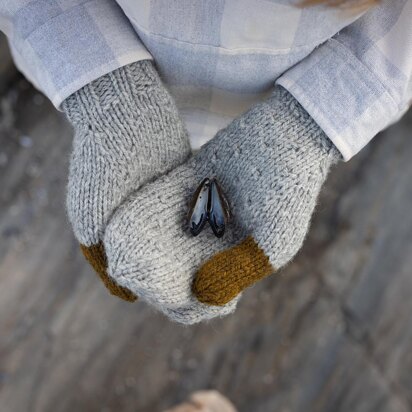 Peppermint & Pine Mittens