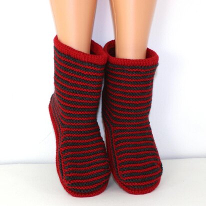 FREE Cloudborn Fibers Adult Stripe Boots - knitting pattern