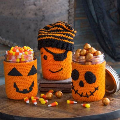 Halloween Jar Cozies in Red Heart Super Saver Economy Solids - LW4910 - Downloadable PDF