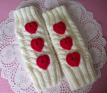 Queen of Hearts Fingerless Mitts