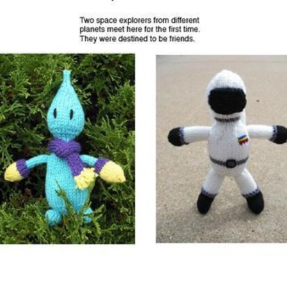 The Alien and the Astronaut - knitting pattern