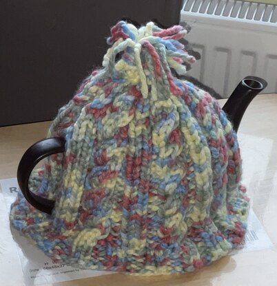 Cable Tea Cosy