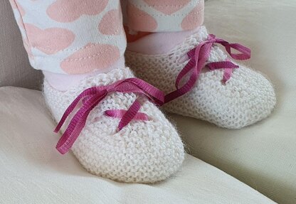 Laura - 3ply lace up baby shoes