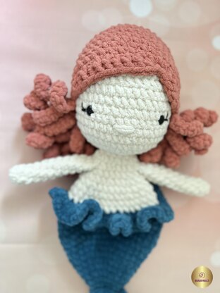 Sonia Mermaid Snuggler