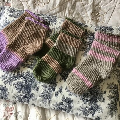 French Village Knit Socks