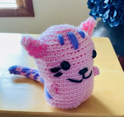 Chubby cat amigurumi