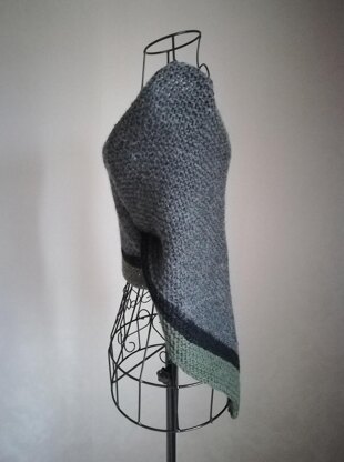 Outlander inspired Grey black stripe green shawl pattern / chale