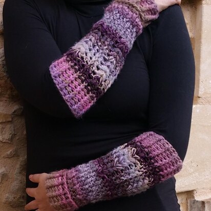 Spiral Fingerless Gloves Crochet Pattern – Of Mars Crochet