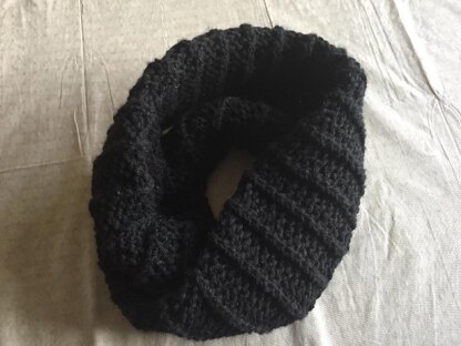 Dauntless Infinity Scarf (from Divergent)