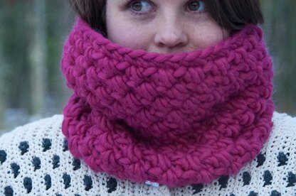 Infinity Cowl