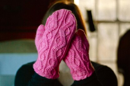 Clepsydra Mittens