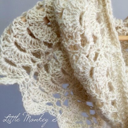 Lacy Scallops Shawl or Cowl