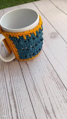Pillars 'n' Spikes Mug Cozy