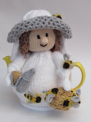 Beekeeper Tea Cosy Knitting Pattern