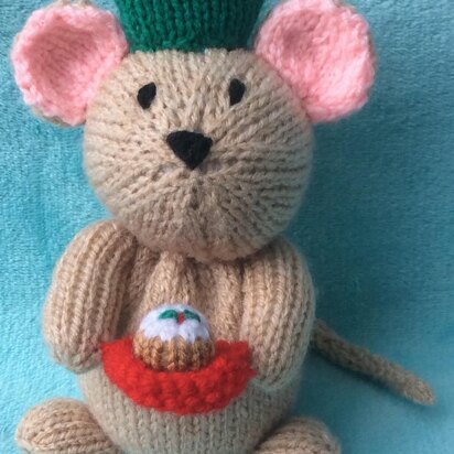 Currant Christmas Mouse