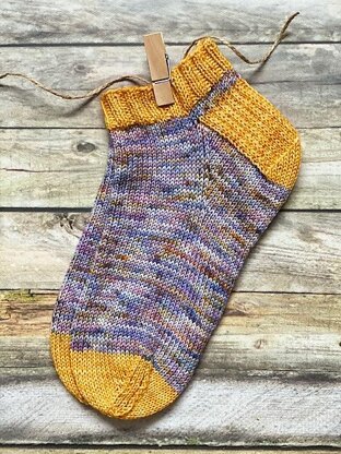 Fun And Sun Shortie Sock