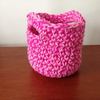 Mini Crochet Basket