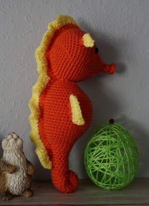 Crochet Pattern for the Seahorse Paul!