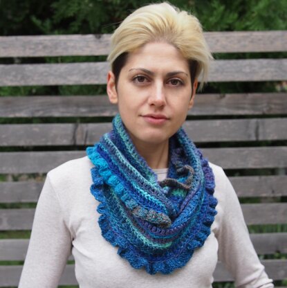 Infinity loop scarf with ruffles