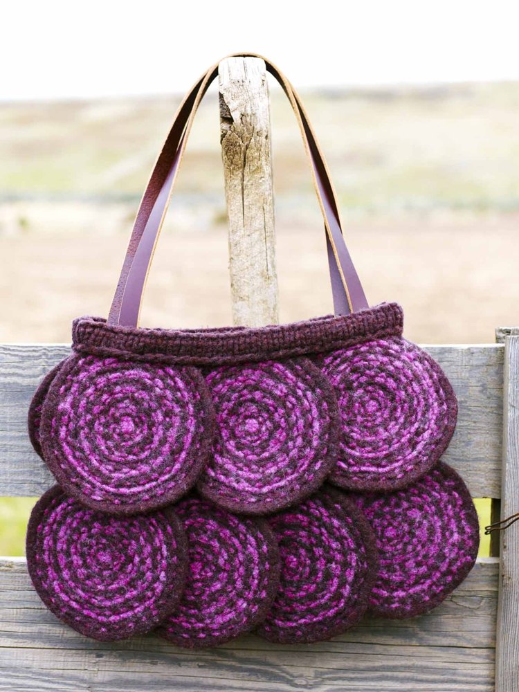 Simona Circle Bag in Imperial Yarn Native Twist PC07