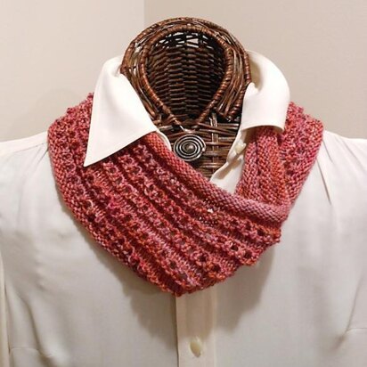 Easy Knitted Eyelet Cowl