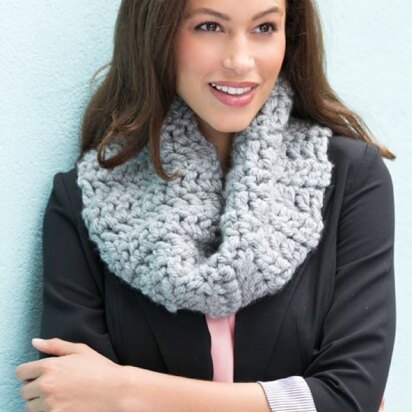 Classic Chunky Cowl in Red Heart Grande - LW4428